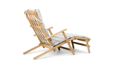 Desktop / BM5568 Deck Chair with Footrest, designed by Borge Mogensen for Carl Hansen and Son