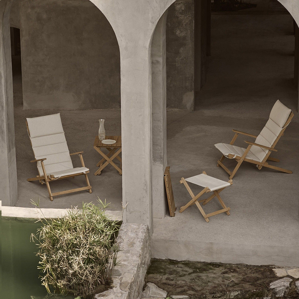 Mobile / BM5568 Deck Chair with Cushion, designed by Borge Mogensen for Carl Hansen and Son