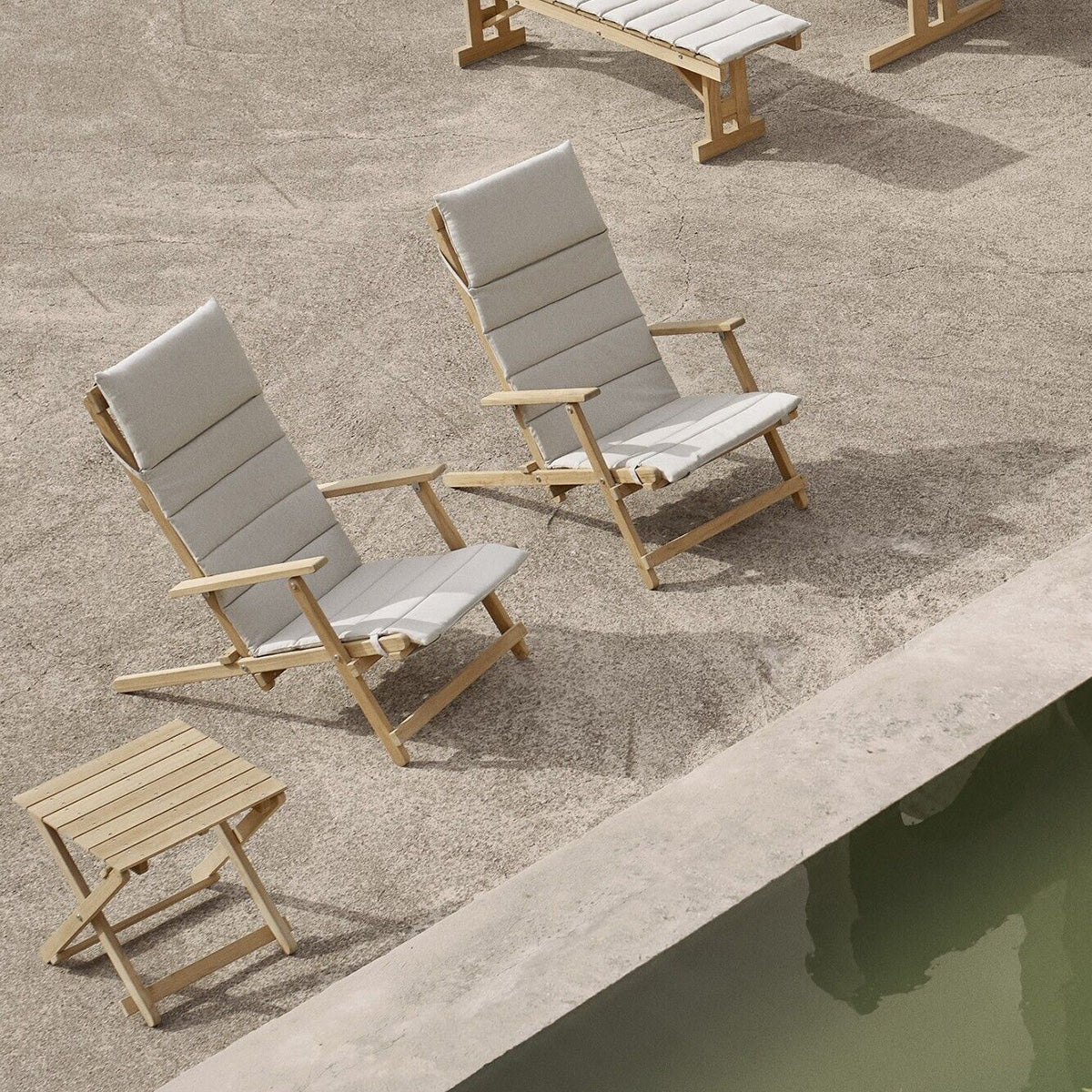 Mobile / BM5568 Deck Chair with Cushion, designed by Borge Mogensen for Carl Hansen and Son