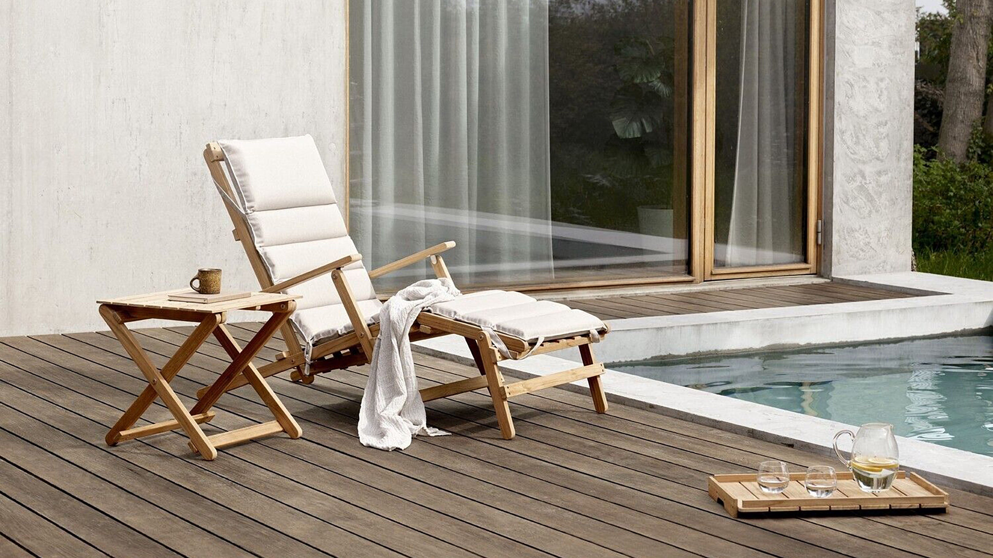 Desktop / BM5868 Side Table, designed by Borge Mogensen for Carl Hansen & Son