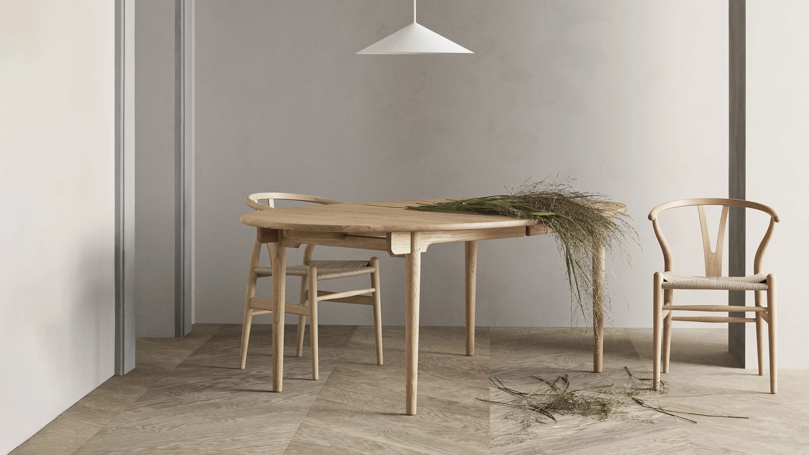 Oak Oil / Desktop / CH338 Dining Table, designed by Hans J Wegner for Carl Hansen