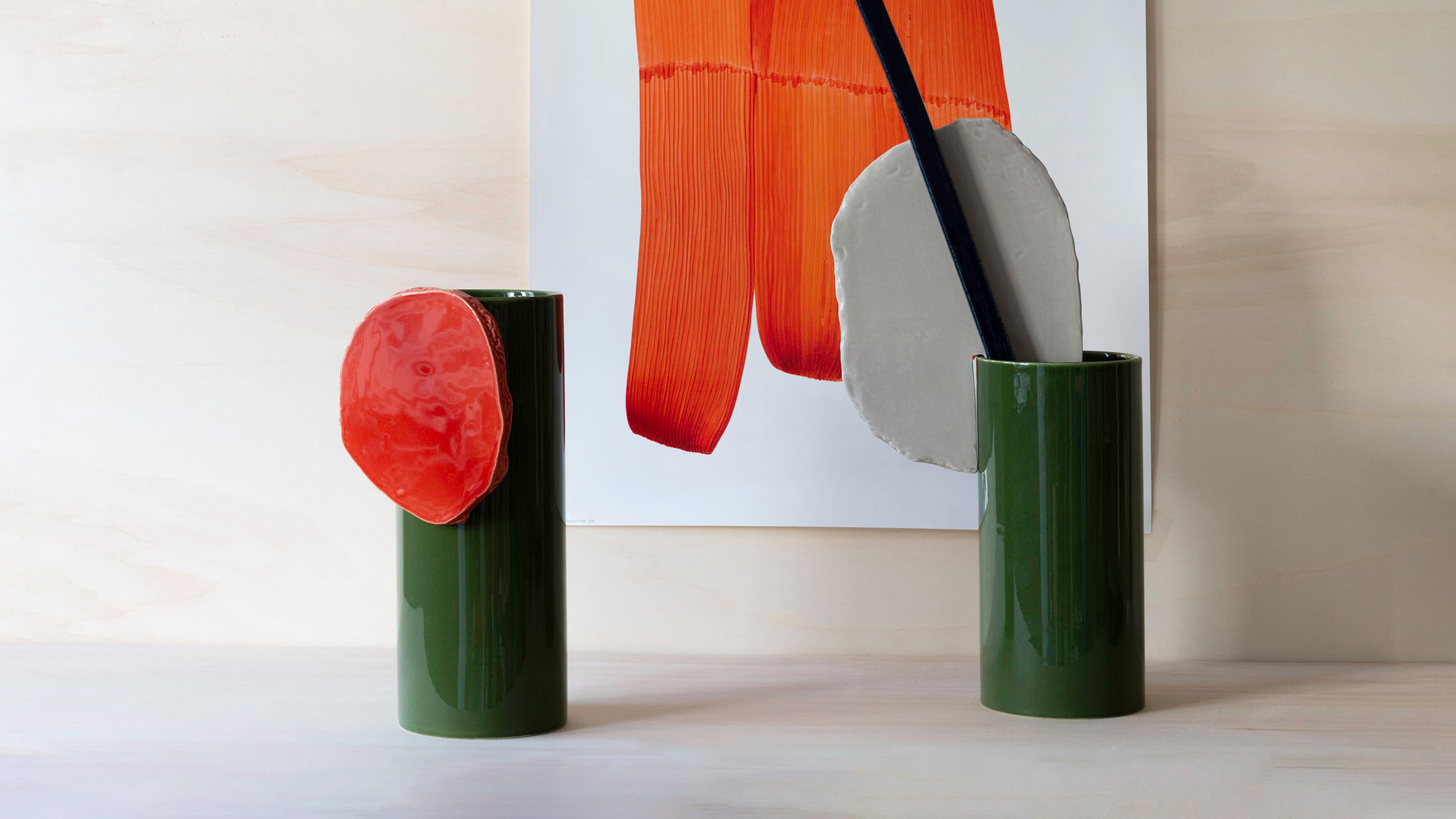 Desktop / The Vases Découpage, Disque, designed by Ronan & Erwan Bouroullec for Vitra