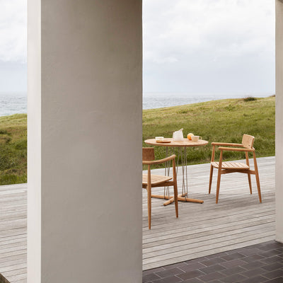 Mobile / E022 Embrace Outdoor Dining Table designed by EOOS for Carl Hansen & Son
