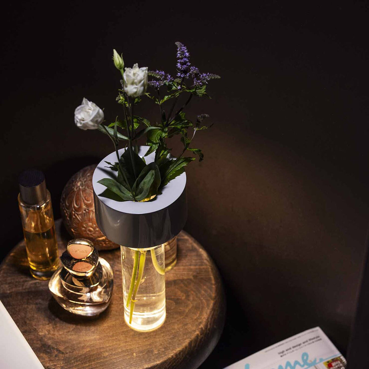 White / Mobile / Fleur Table Lamp, designed by Rodolfo Dordoni for Foscarini