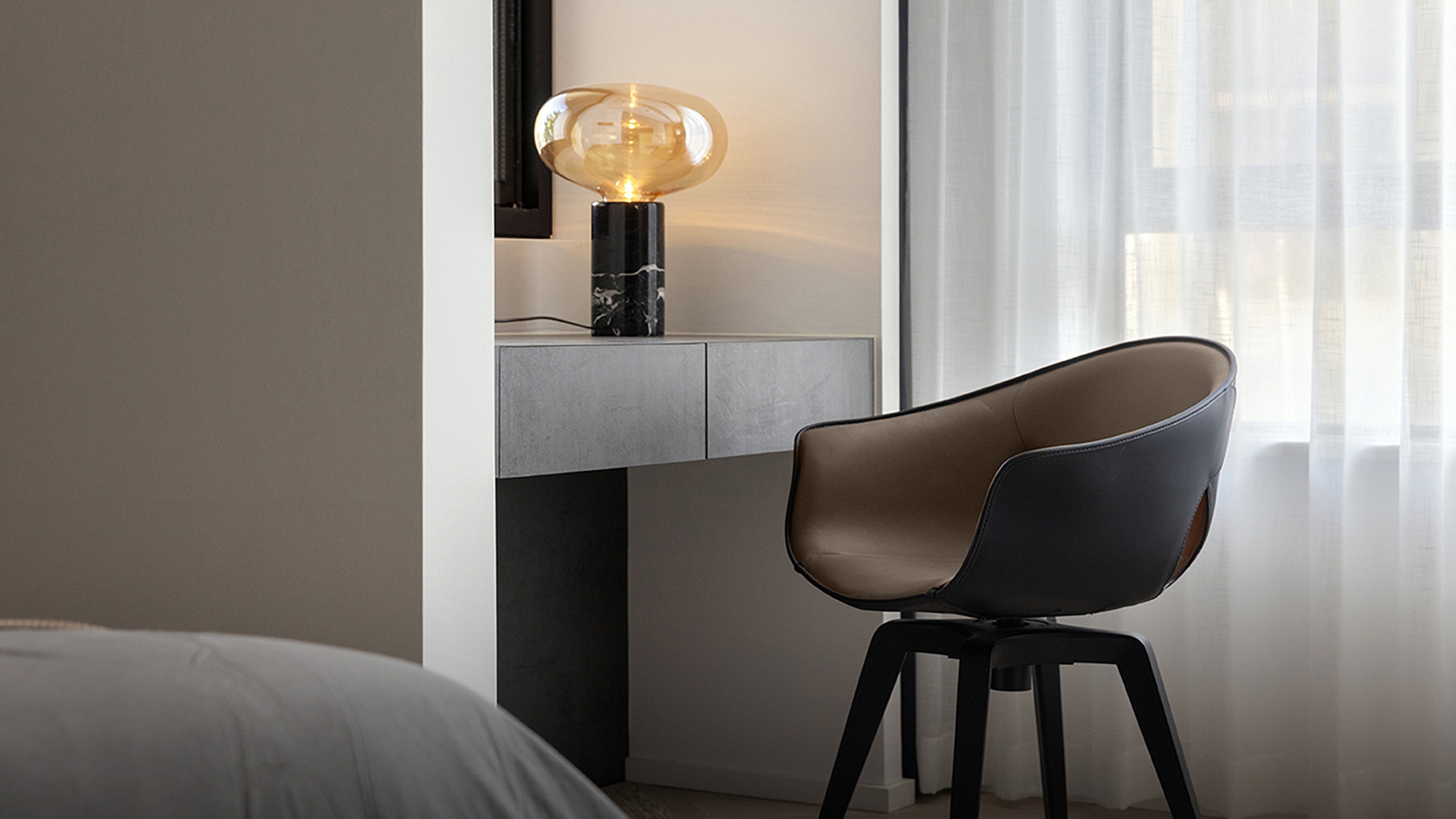Desktop / Ginger Swivel Chair, designed by Roberto Lazzeroni for Poltrona Frau