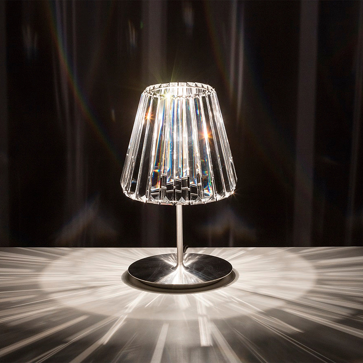 Mobile / Glitters Table Lamp, designed by Gabriela Nahlikova
