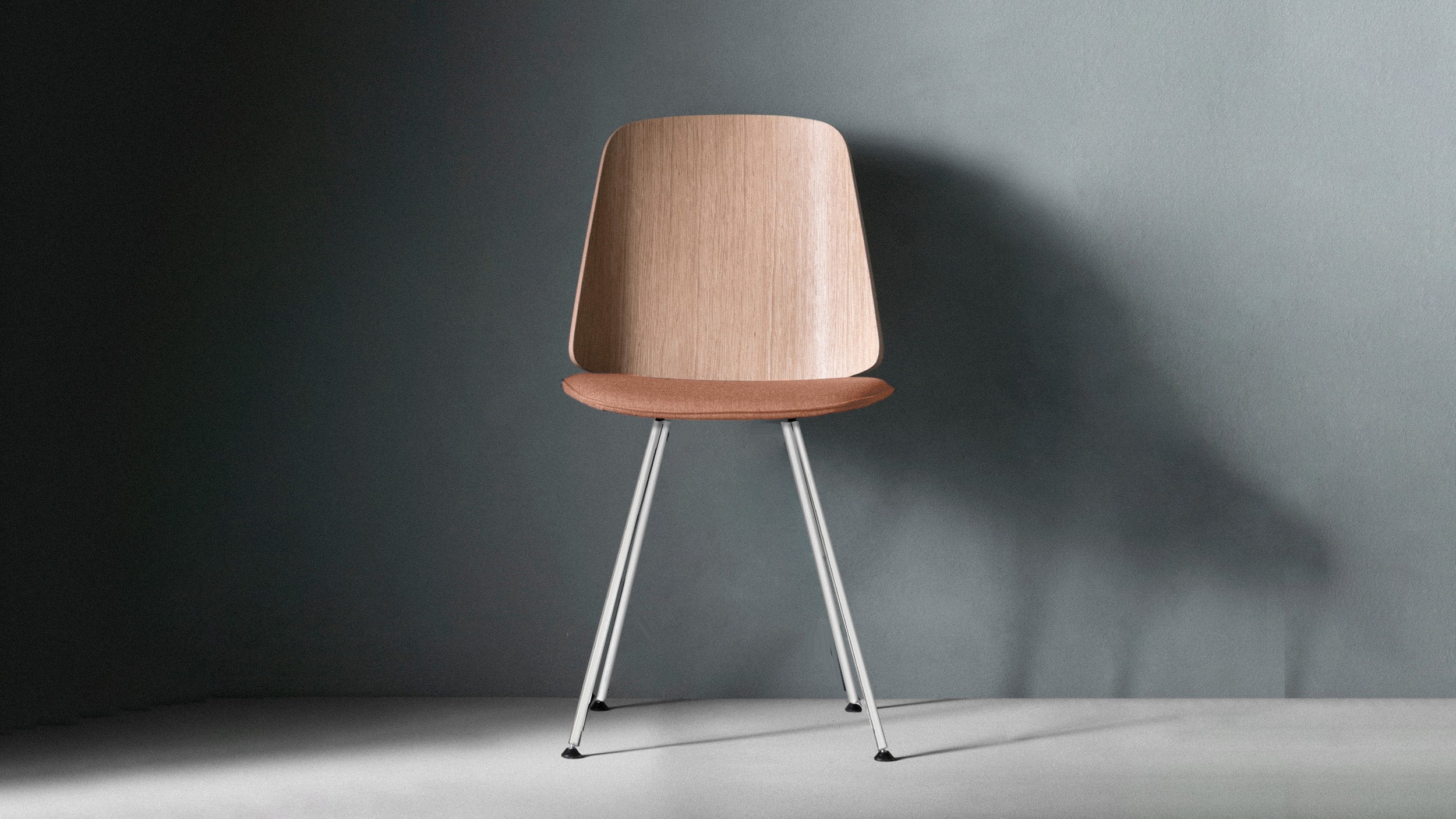 Desktop / June Chair, designed by Frank Rettenbacher for Zanotta