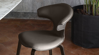 Desktop / Montera Small Armchair in Seppia Leather, designed by Roberto Lazzeroni for Poltrona Frau