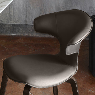 Mobile / Montera Small Armchair in Seppia Leather, designed by Roberto Lazzeroni for Poltrona Frau