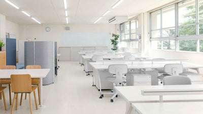 Desktop / Rookie Chair in Grey, designed by Konstantin Grcic for Vitra