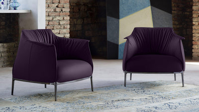 Desktop / Archibald Armchair in Ume Leather by Poltrona Frau