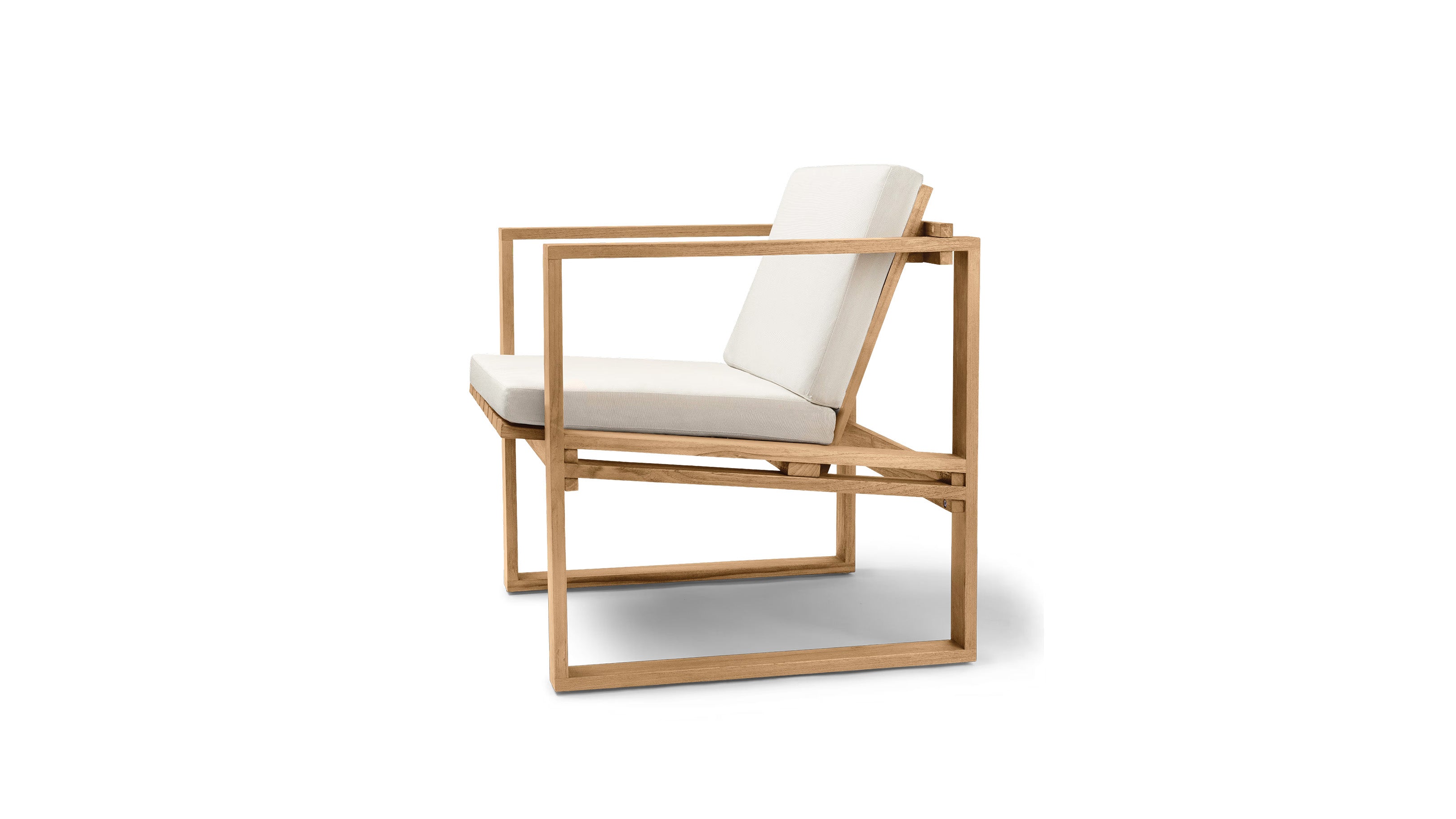 Desktop / BK11 Lounge Chair, designed by Bodil Kjaer for Carl Hansen and Son