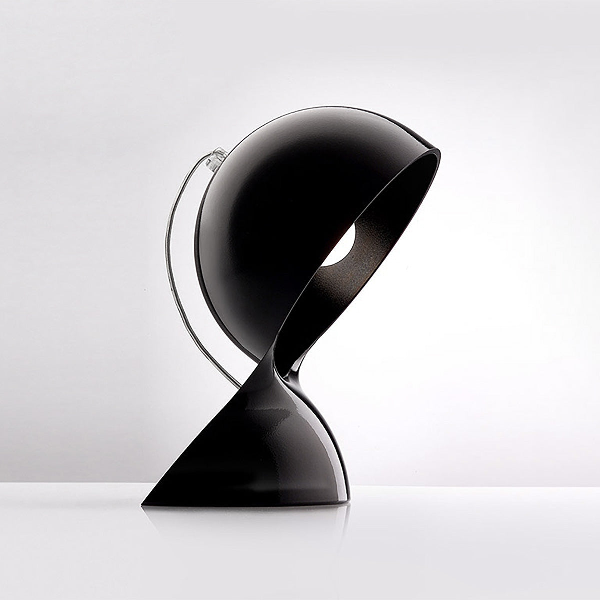 Mobile / Dalù Lamp,designed by Vico Magistretti