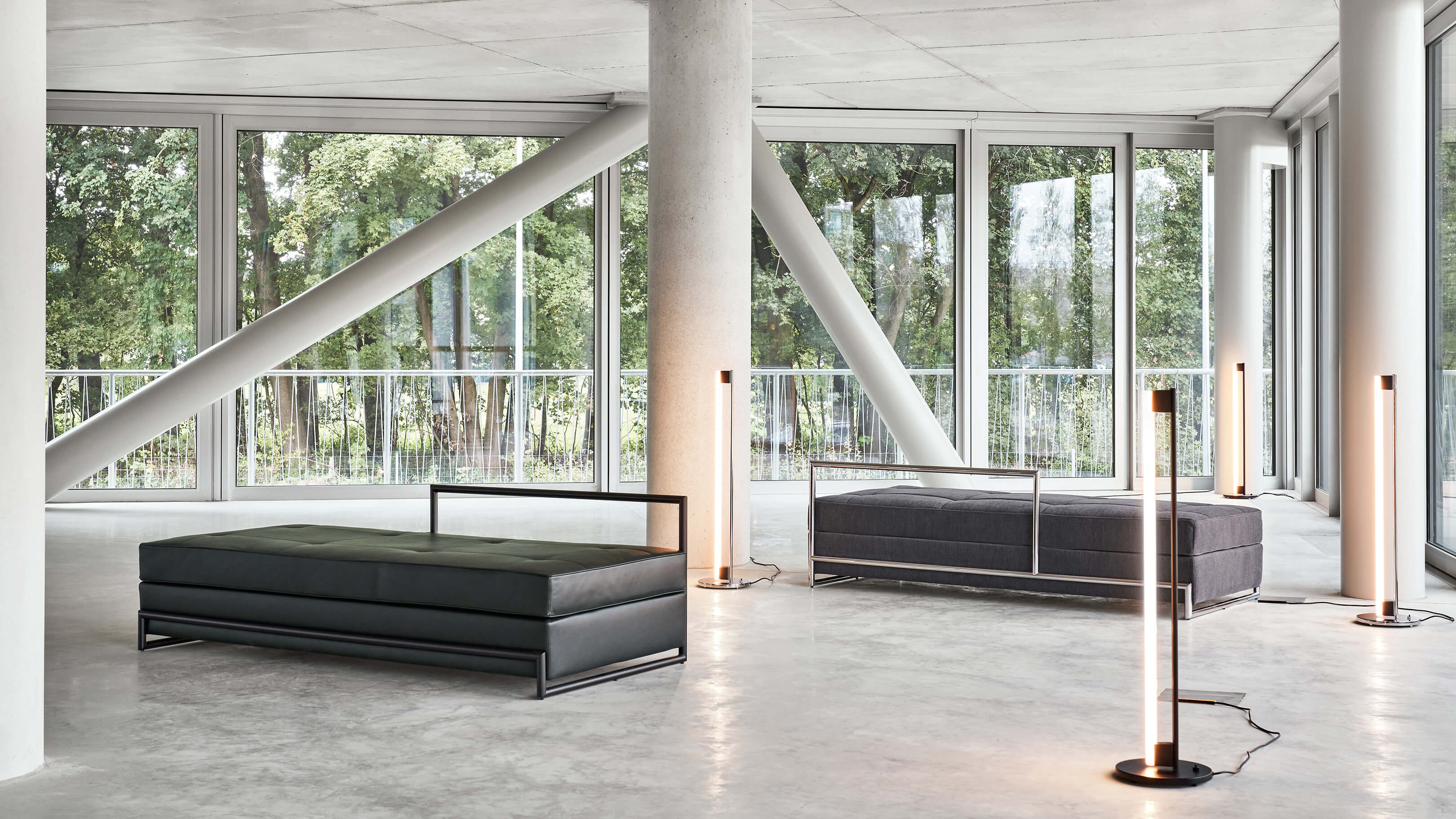 Desktop / Day Bed,  designed by Eileen Gray made by Classicon