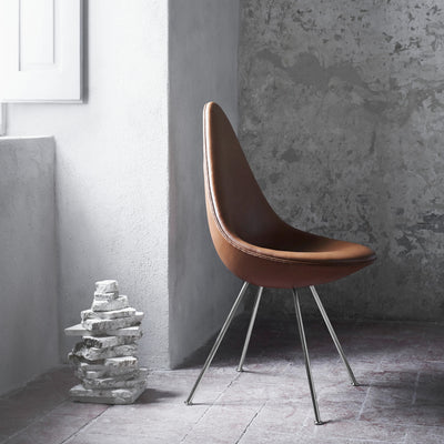 Mobile / Drop Chair, designed by Arne Jacobsen
