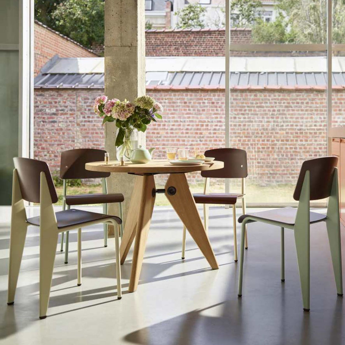 Small 35.5 / Mobile / Gueridon Table, designed by Jean Prouve
