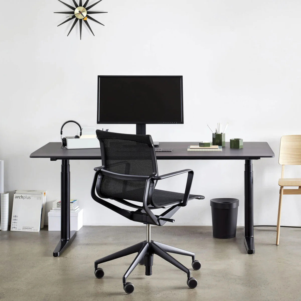 Mobile / Physix Office Chair in Deep Black, designed by Alberto Meda for Vitra