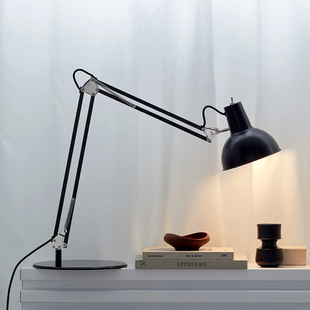 Mobile / Spring Balanced Table Lamp, designed by Midgard