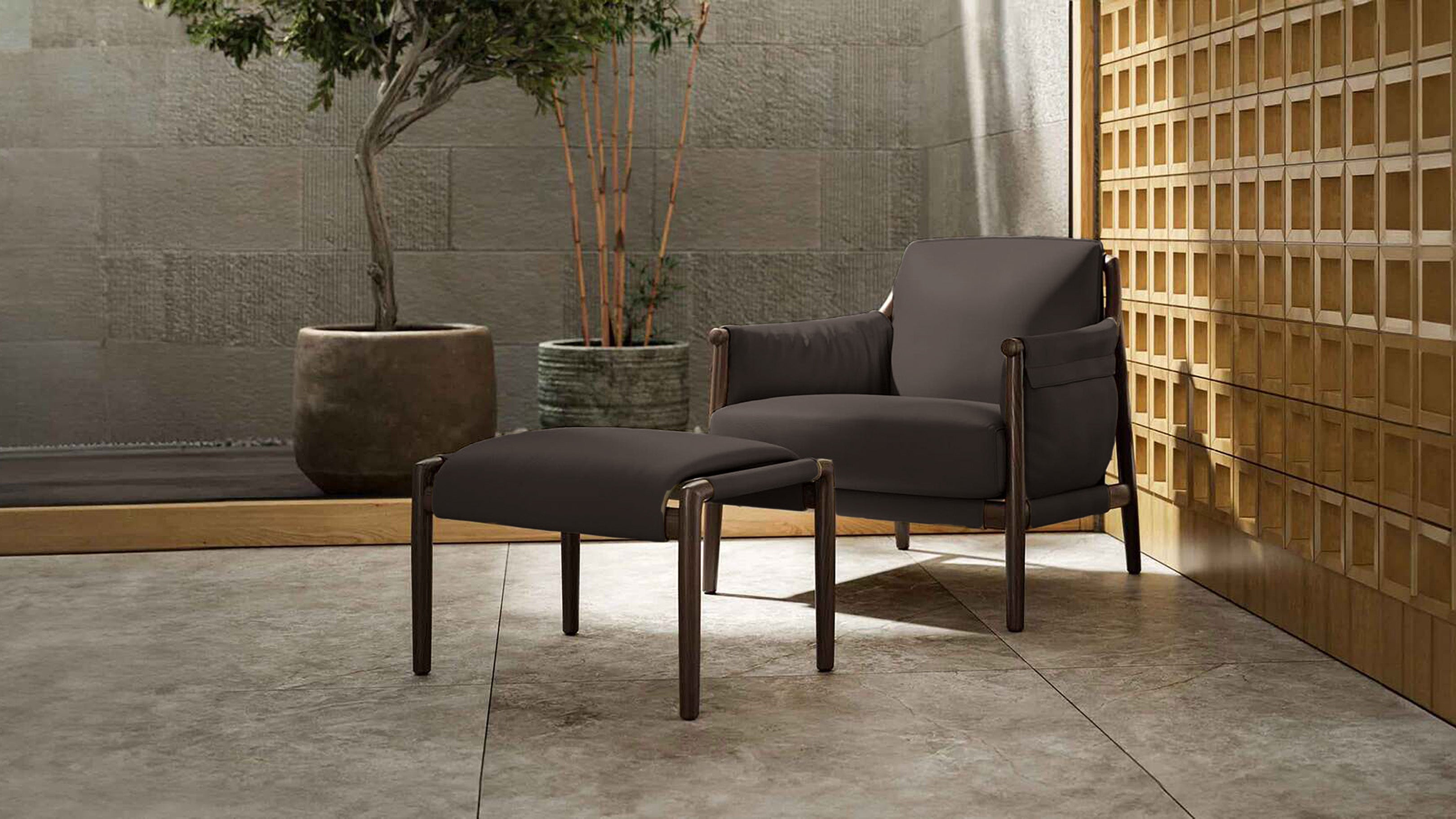 Desktop / Times Lounge Ottoman in Soul Dusty Leather, made by Poltrona Frau