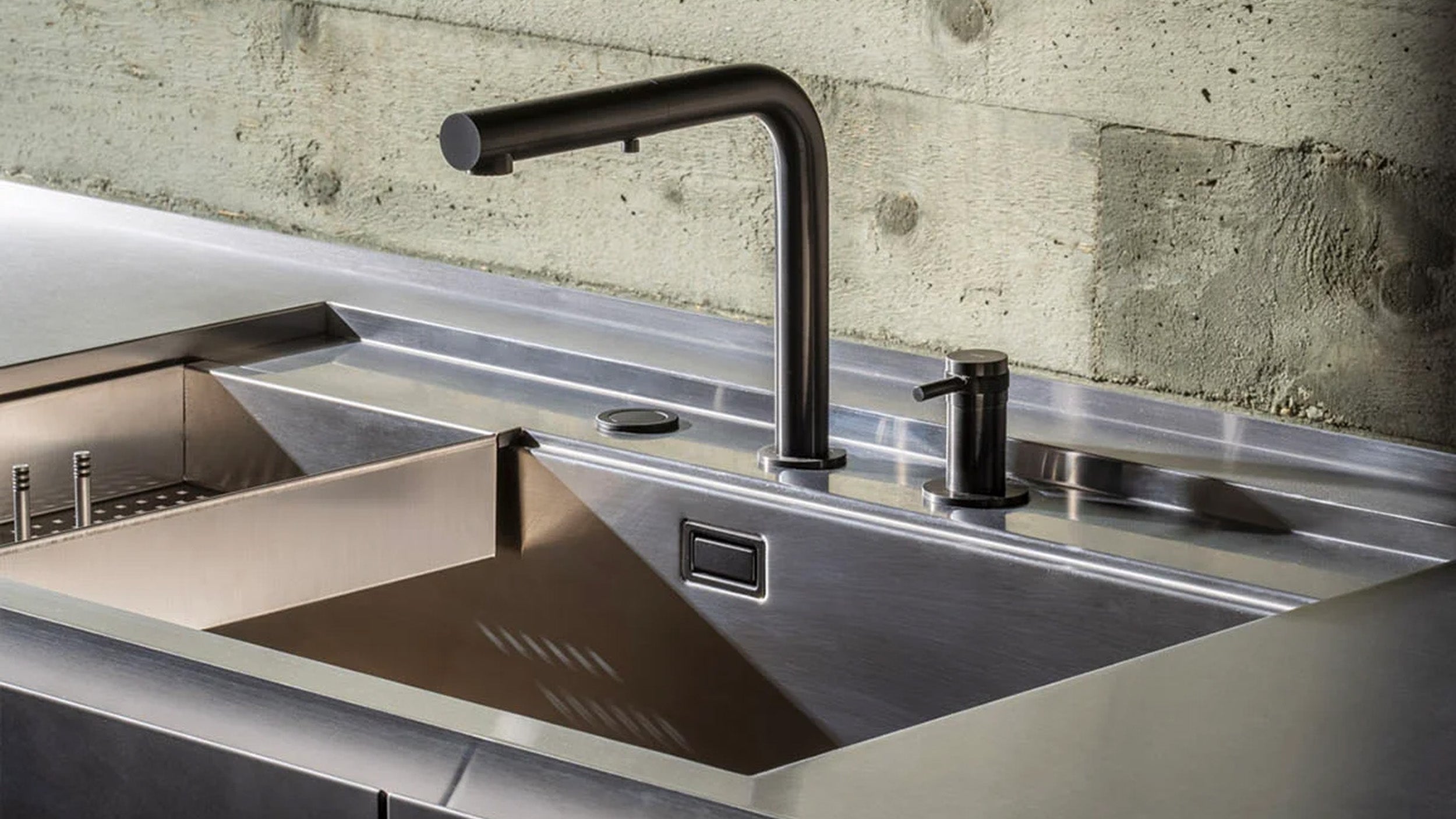 Desktop / M4 Kitchen by Minimal