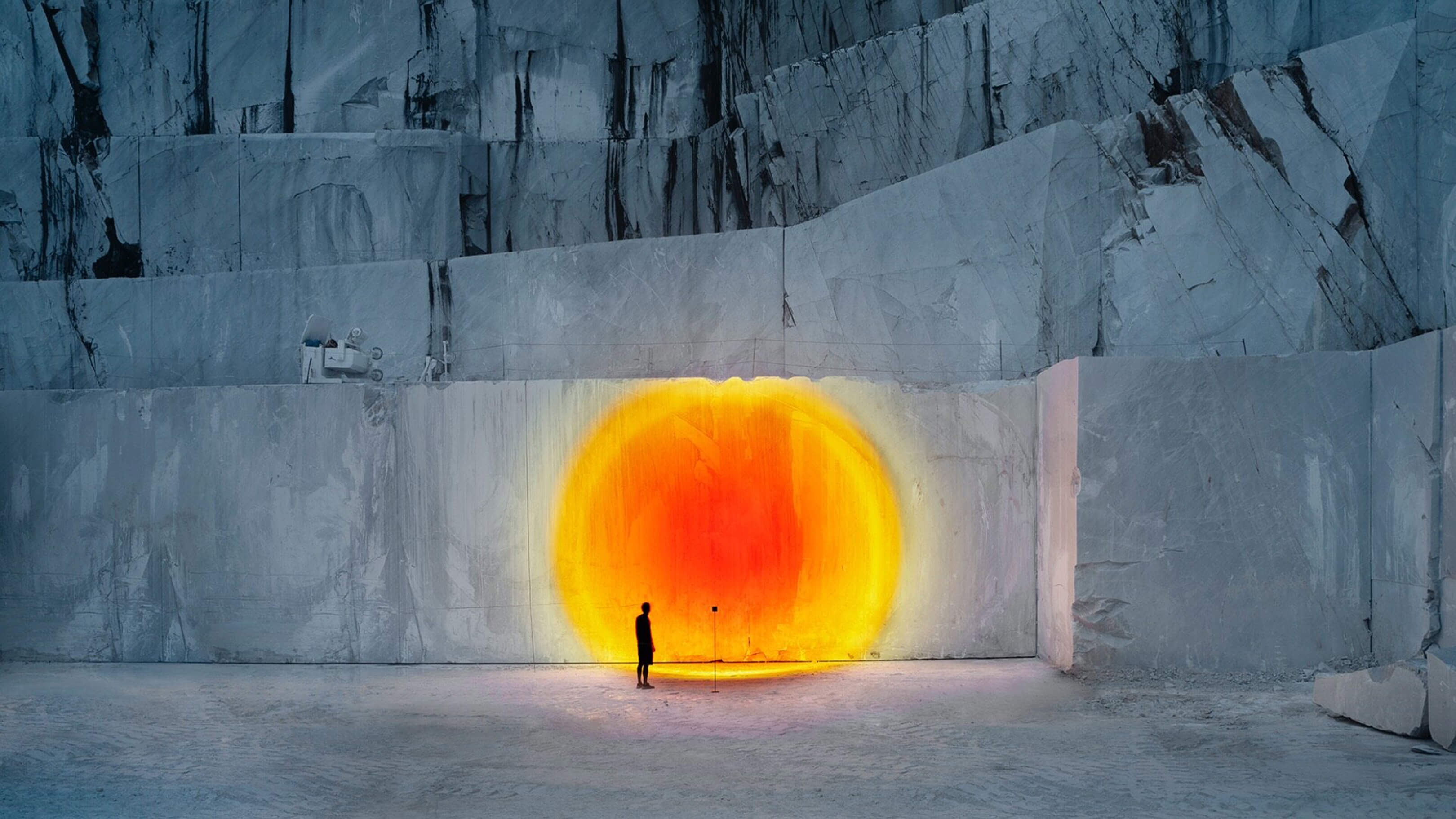 Desktop / WhiteMenu / Halo Giga Outdoor Light, designed by Mandalaki