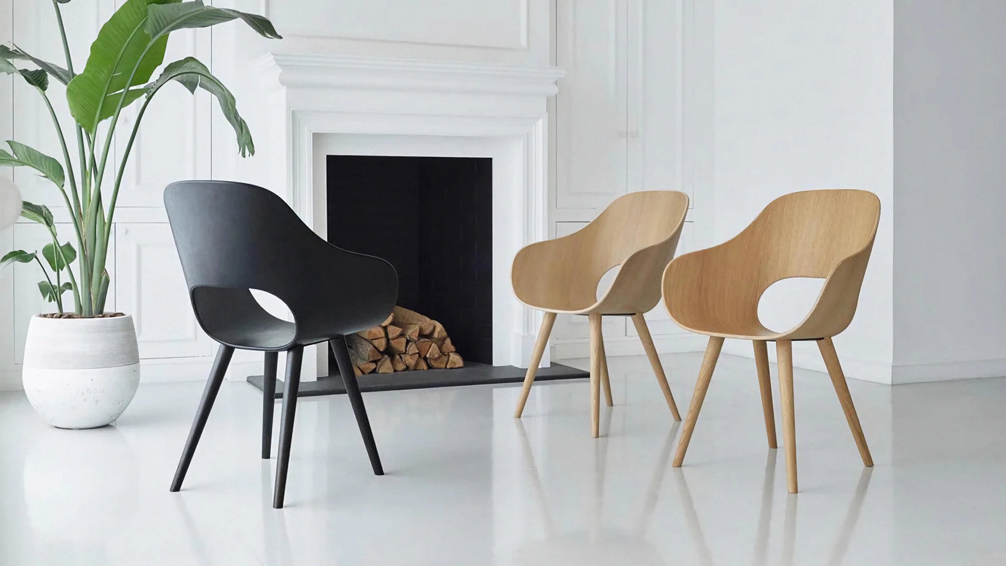 Black Oak / Desktop / BlackMenu / Roundish Dining Armchair, designed by Naoto Fukasawa made by Maruni