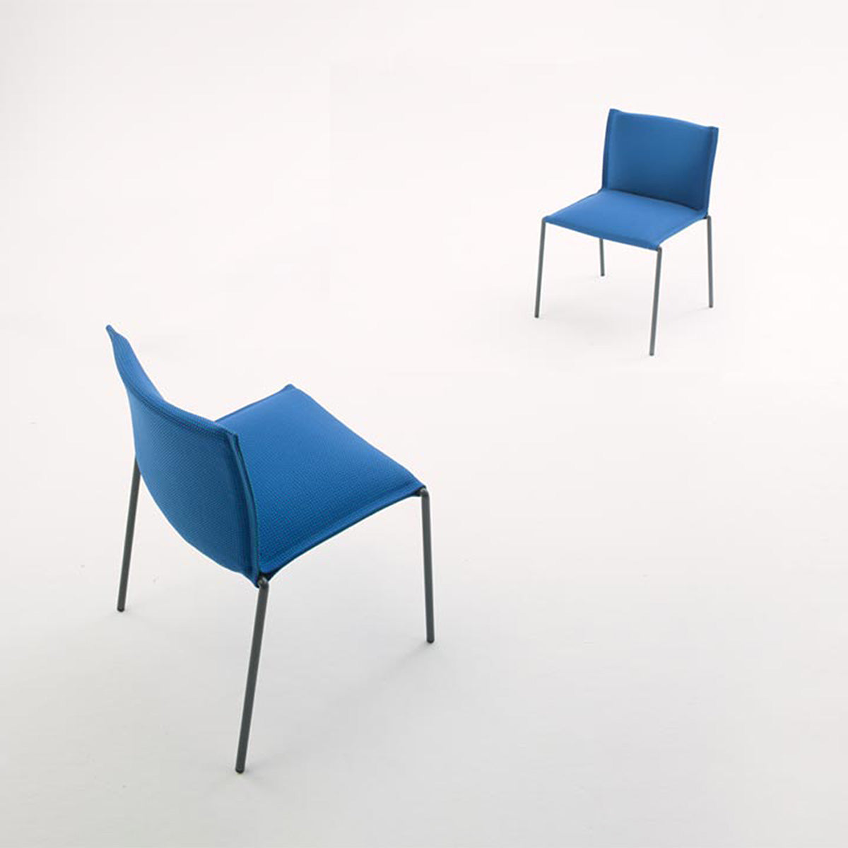 Mobile / Mae Outdoor Dining Chair, designed by Gabriele and Oscar Buratti for Paola Lenti