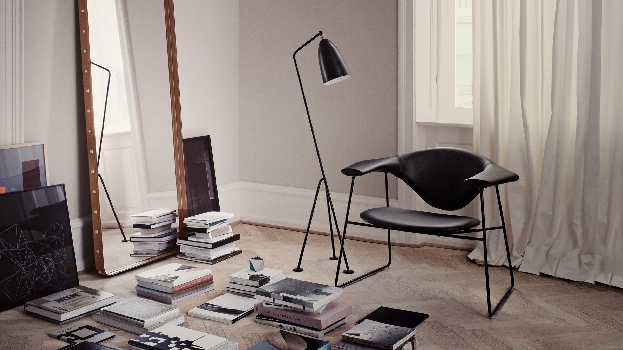 GUBI Lounge Chair Masculo Lounge Chair