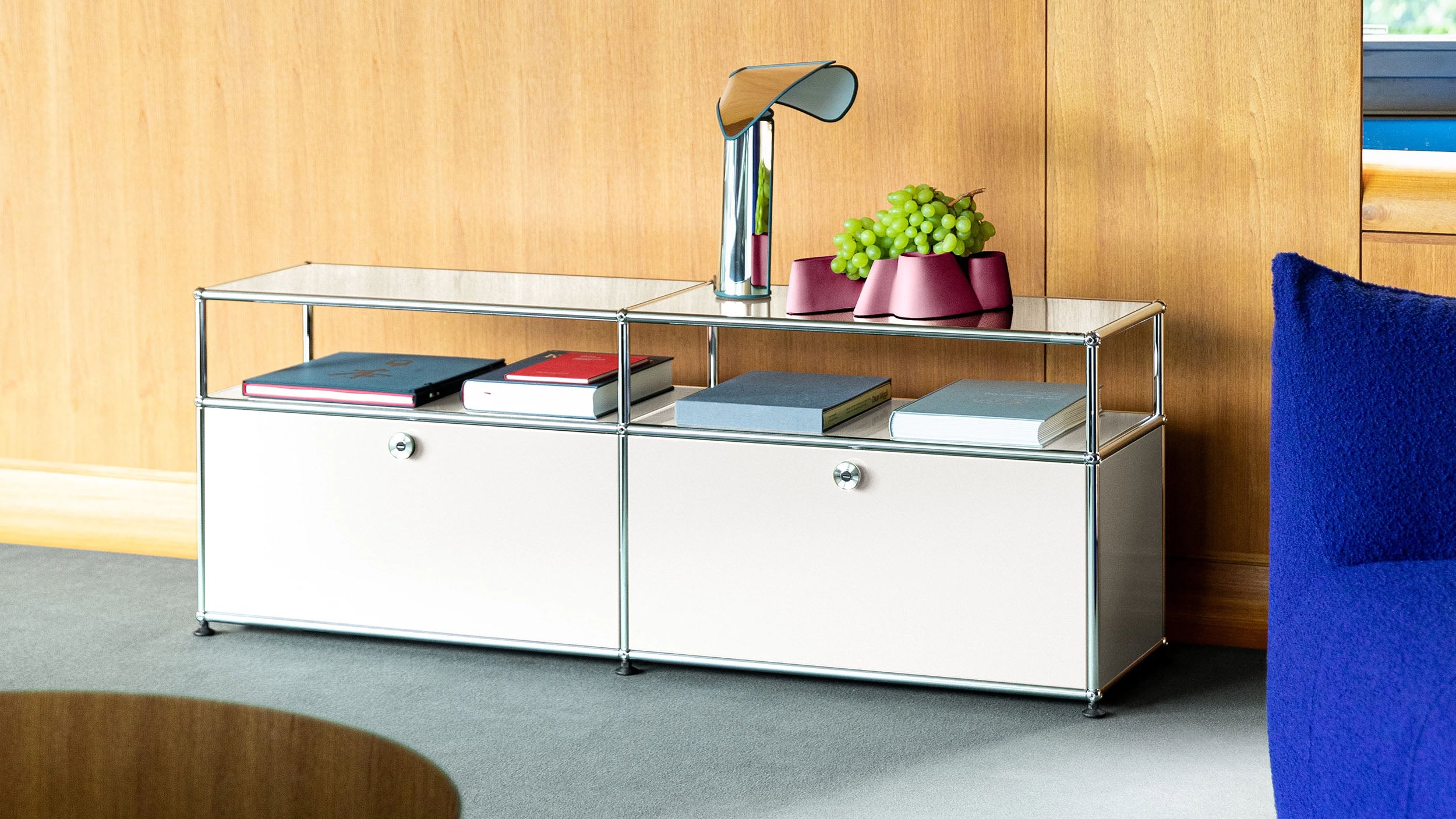 Desktop / Media (O2), made by USM Haller