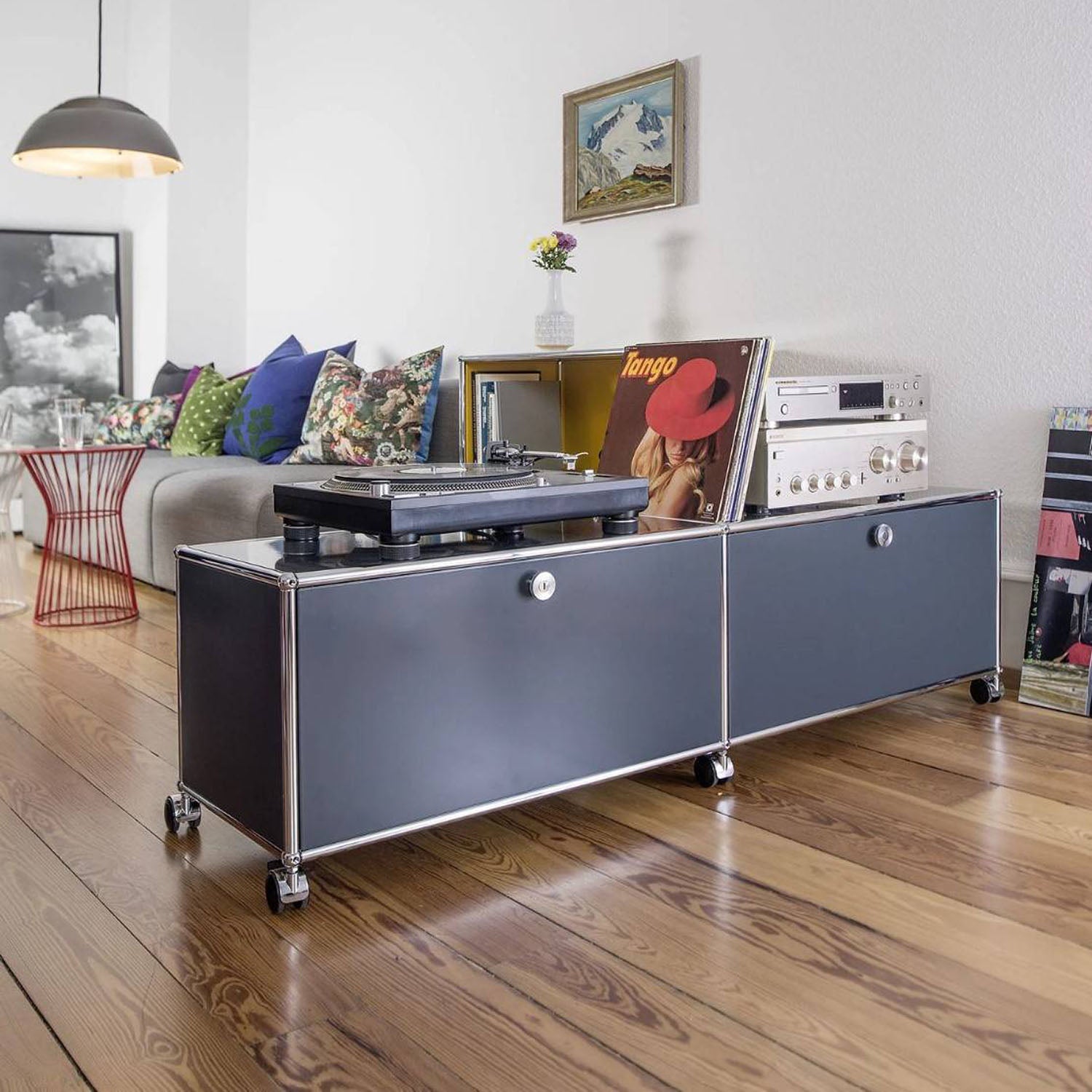 Mobile / Media (B218), made by USM Haller