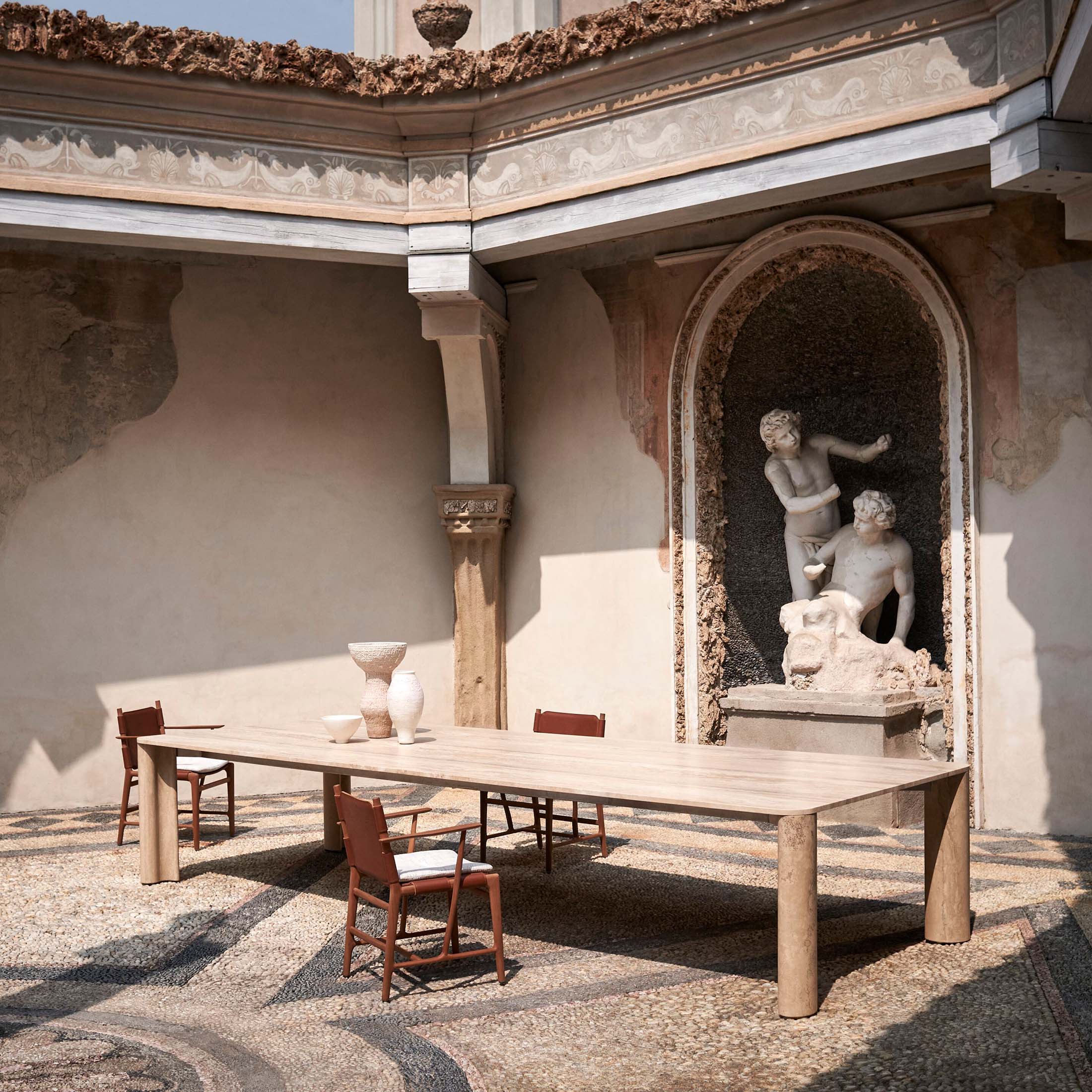 Mobile / Michelangelo Dinner Table by Exteta