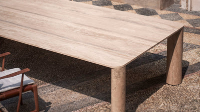 Desktop / Michelangelo Dinner Table by Exteta