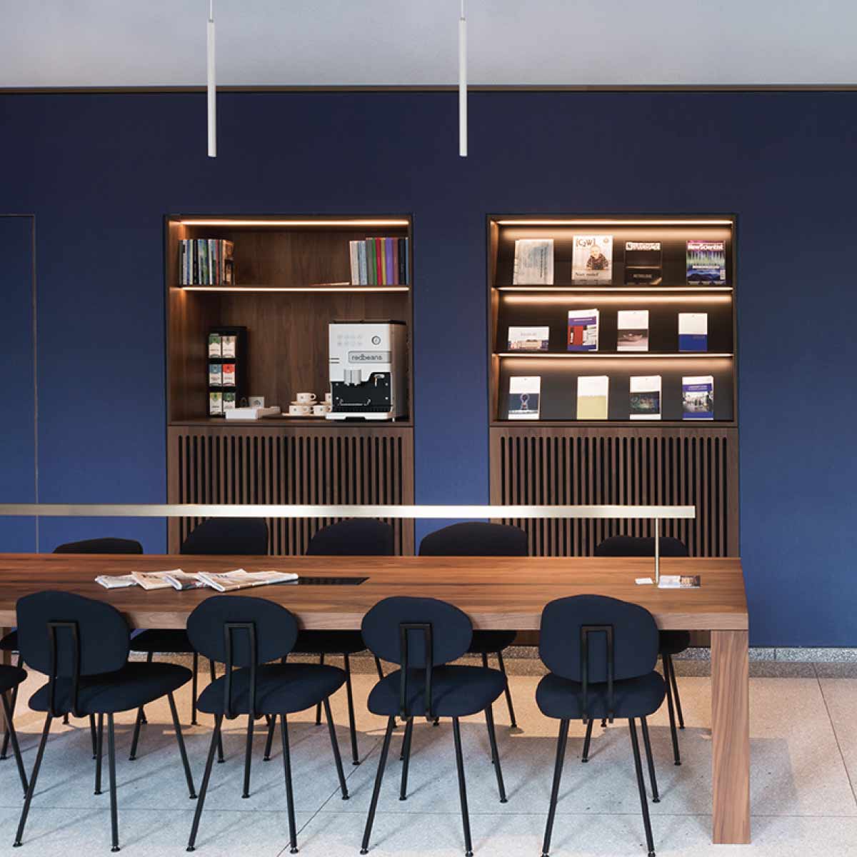 Mobile / WhiteMenu / Essezna, designed by Willem-Van-Ast2