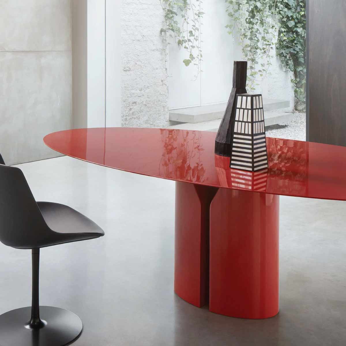 Mobile / WhiteMenu / NVL-Table, designed by Jean-Nouvel