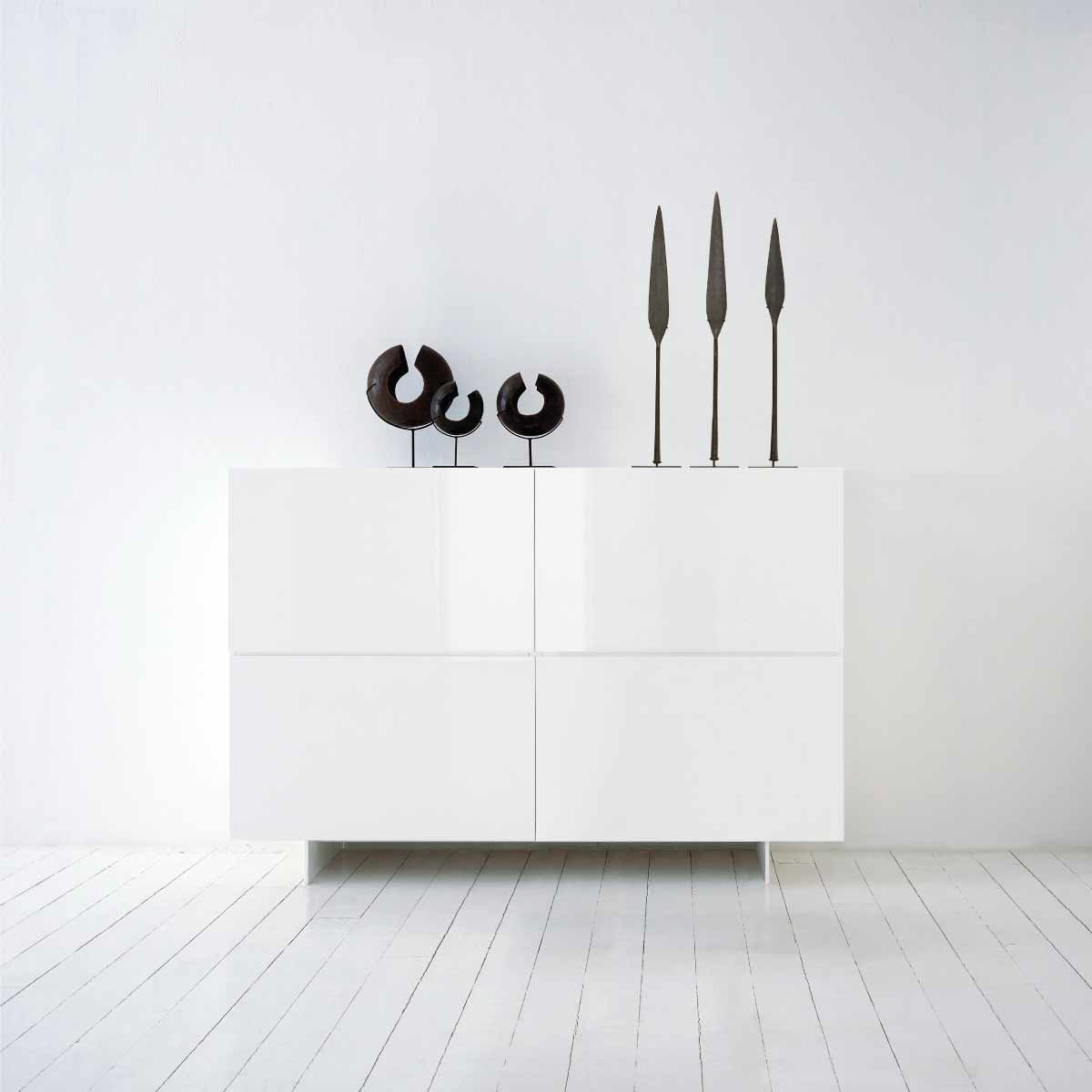 Mobile / WhiteMenu / Uni-Cabinet, designed by Piero-Lissoni2, made by Cappellini