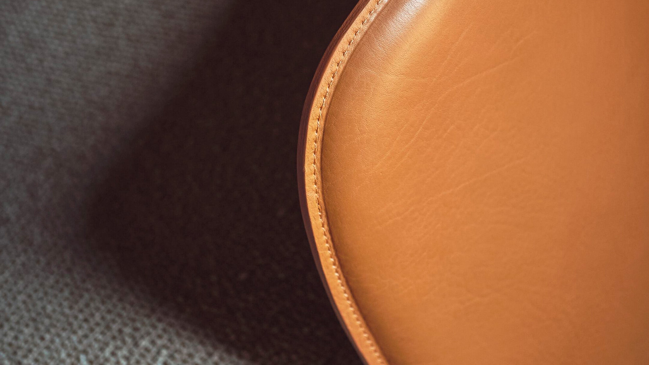Desktop / Mochi Armchair by Exteta