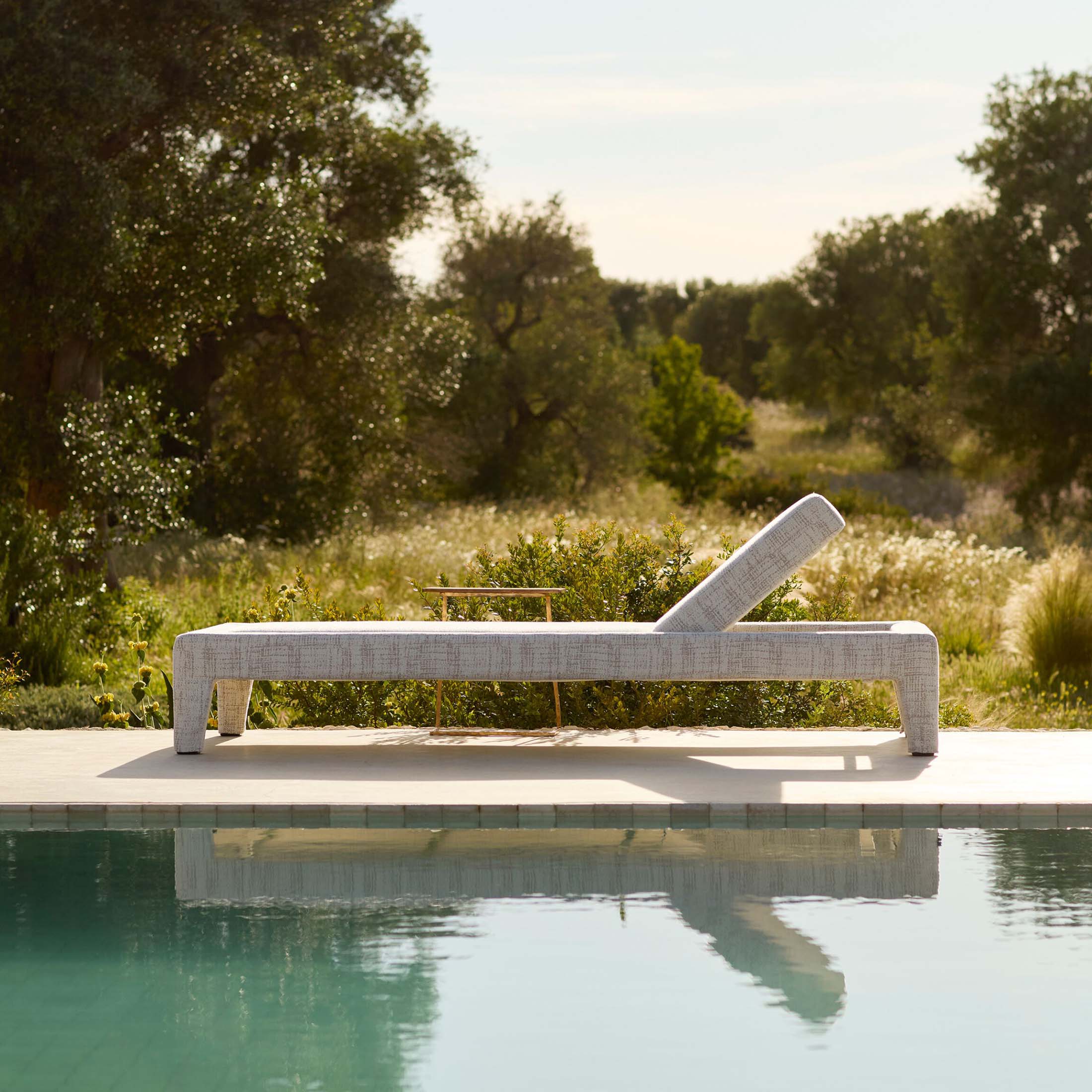 Mobile / Moonlight Soft Sun Lounger by Exteta