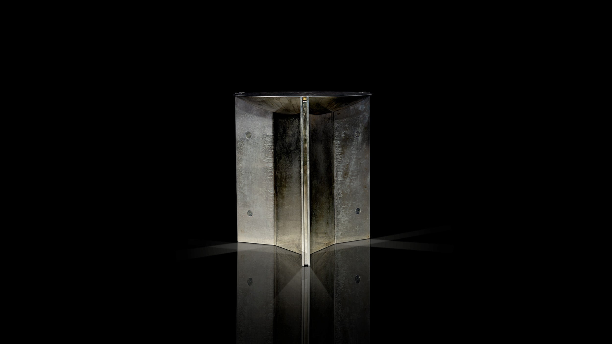 Desktop / Muse Side Table, designed by Isabella Genovese for Henge