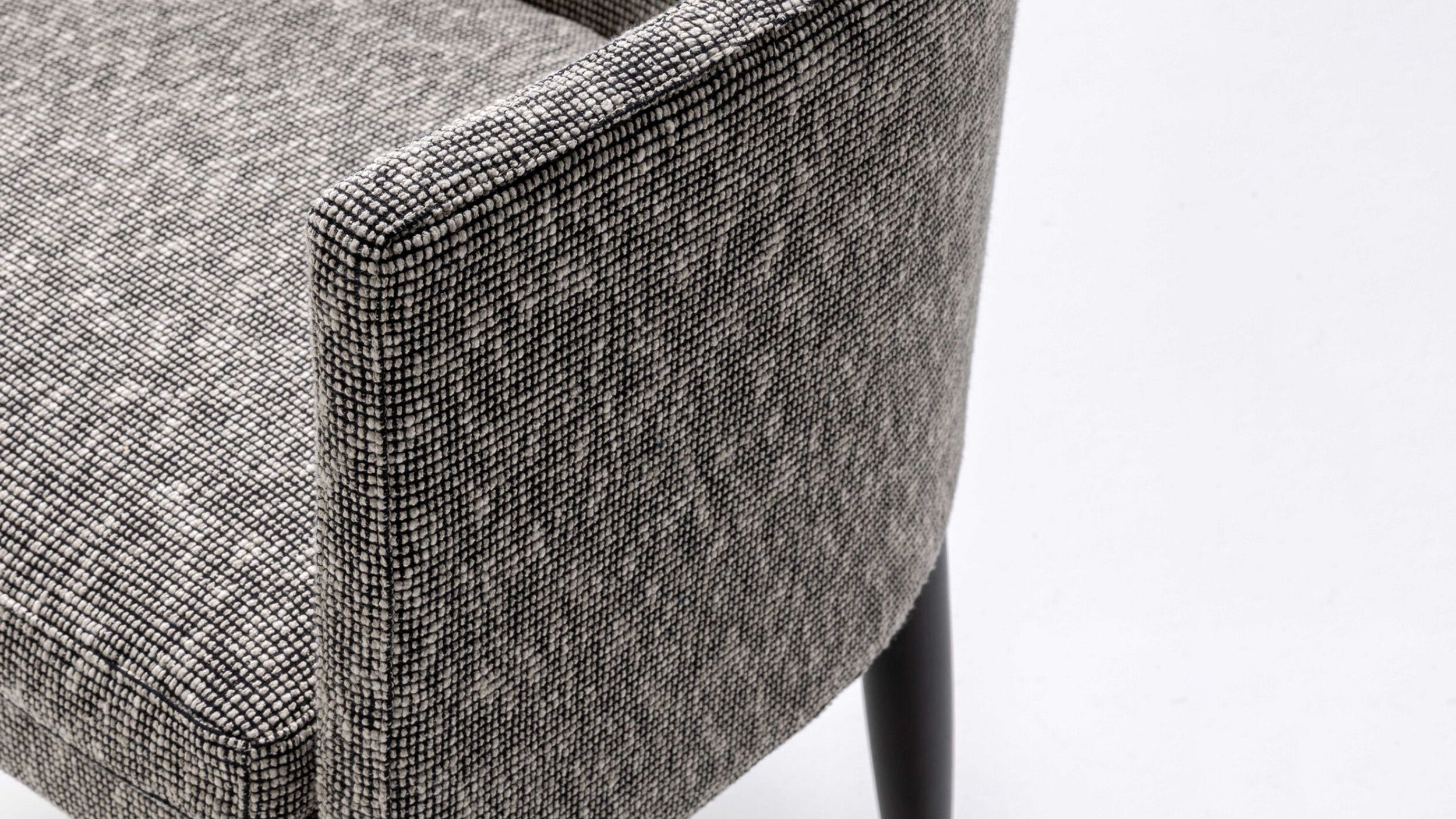Desktop / Ouzo, designed by Piero Lissoni for Living Divani