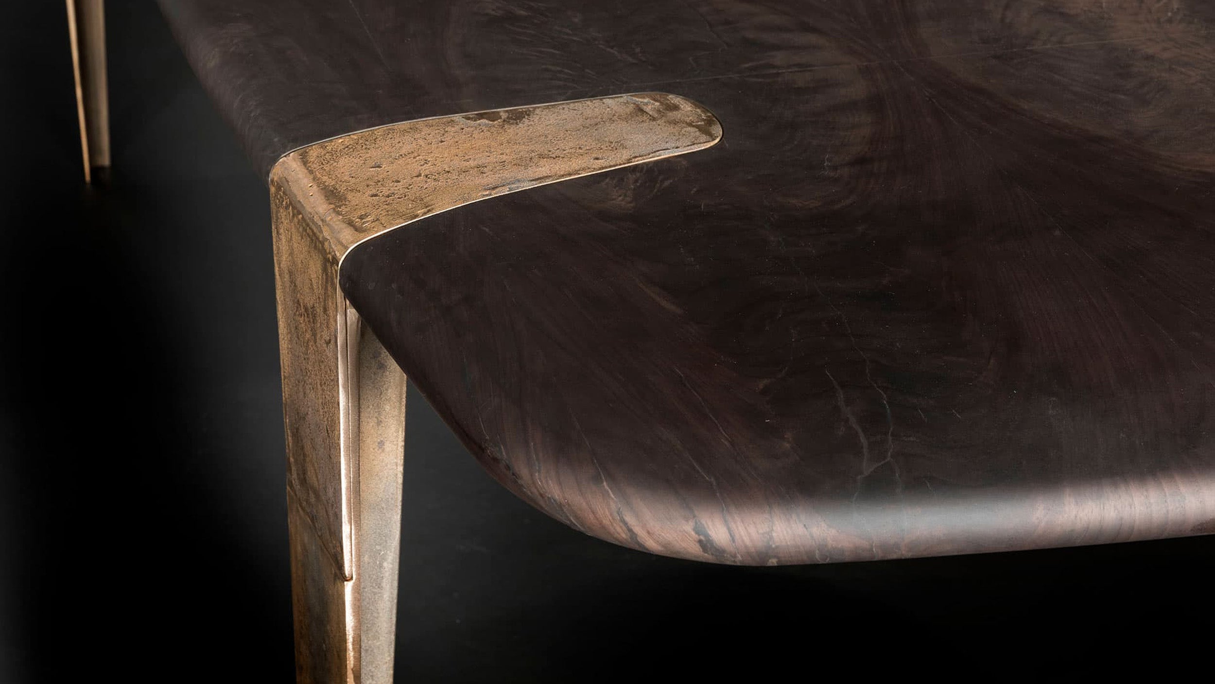 Desktop / Oxymoron Dining Table, designed by Massimo Castagna for Henge