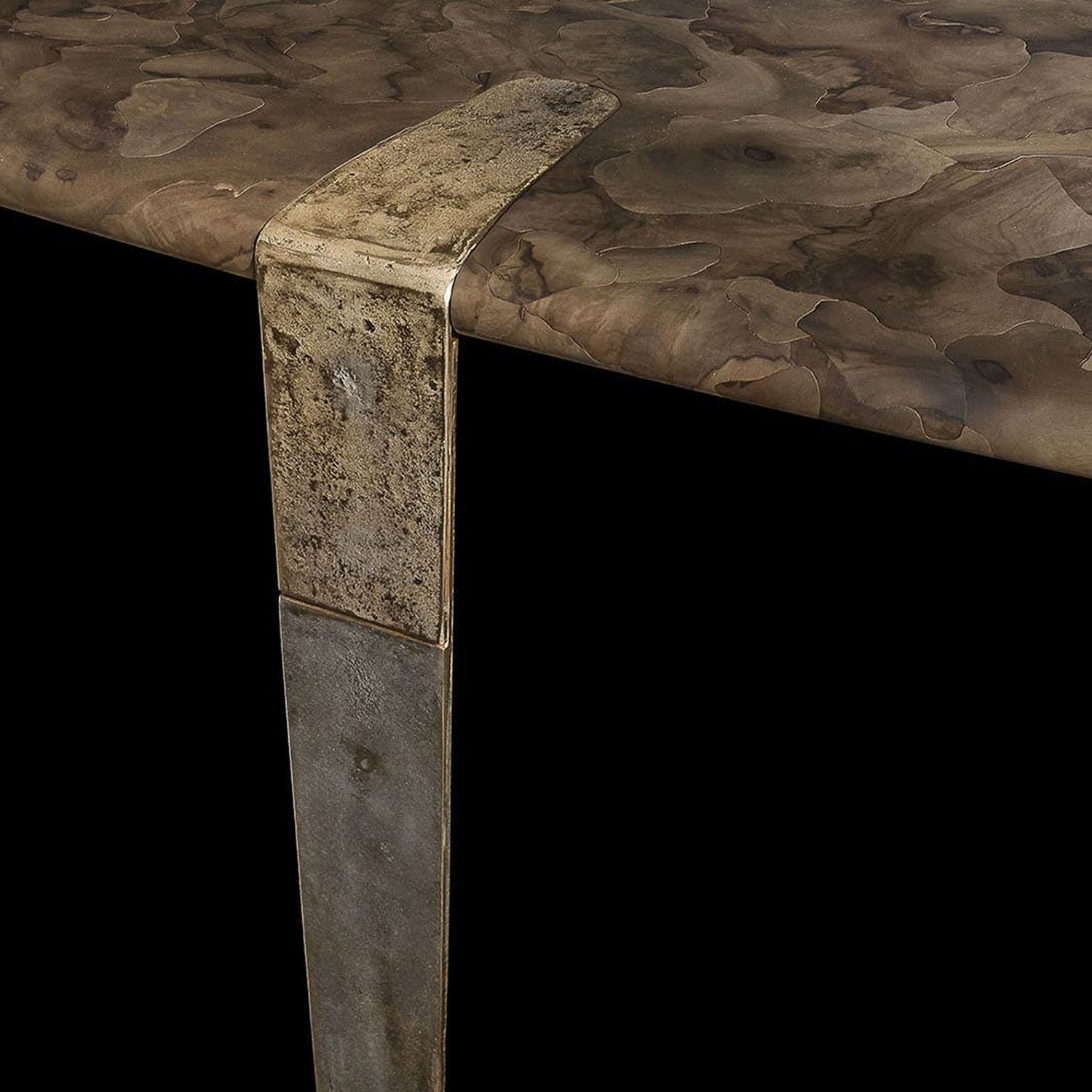 Mobile / Oxymoron Dining Table, designed by Massimo Castagna for Henge