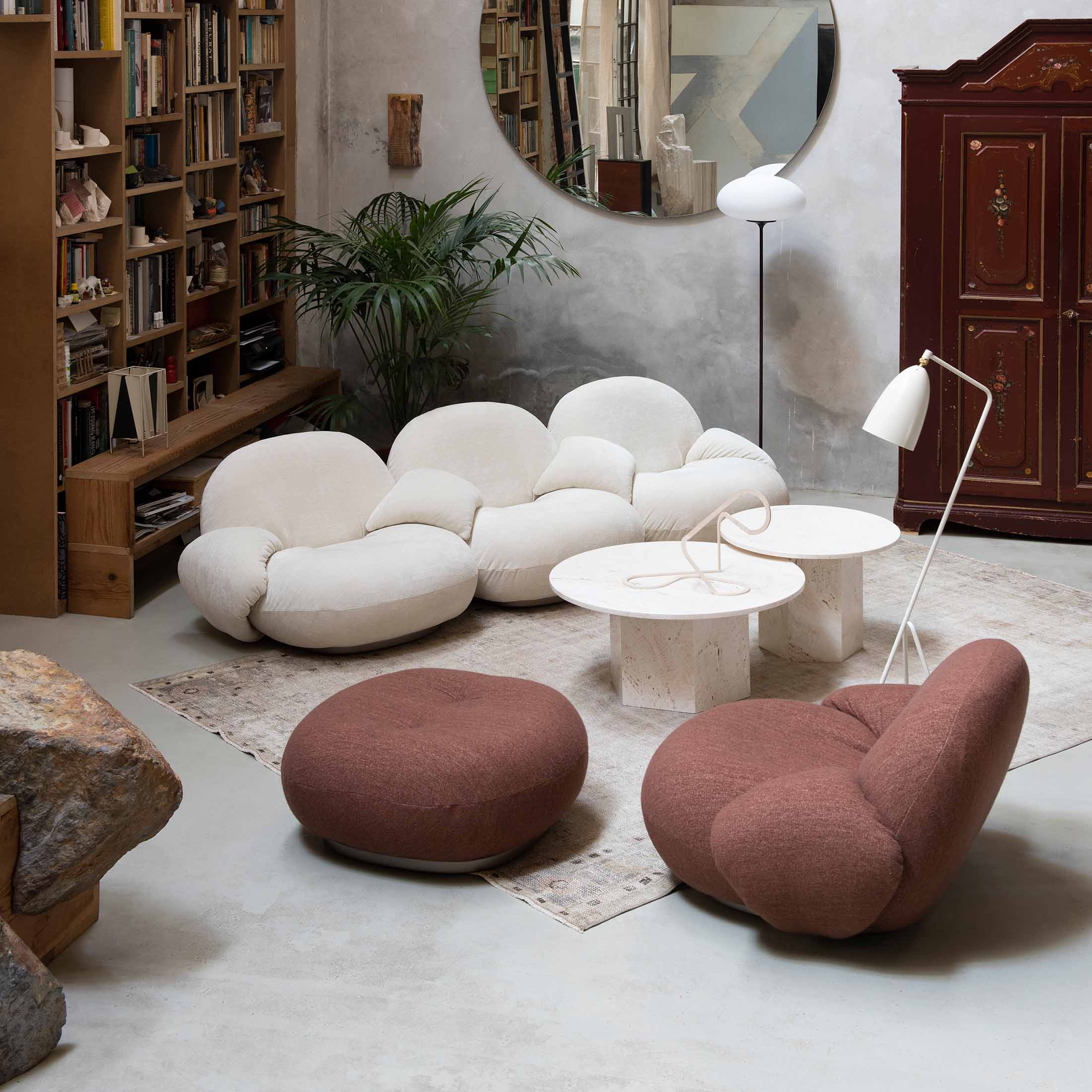 Mobile / Pacha Ottoman, designed by  Pierre Paulin and made by Gubi