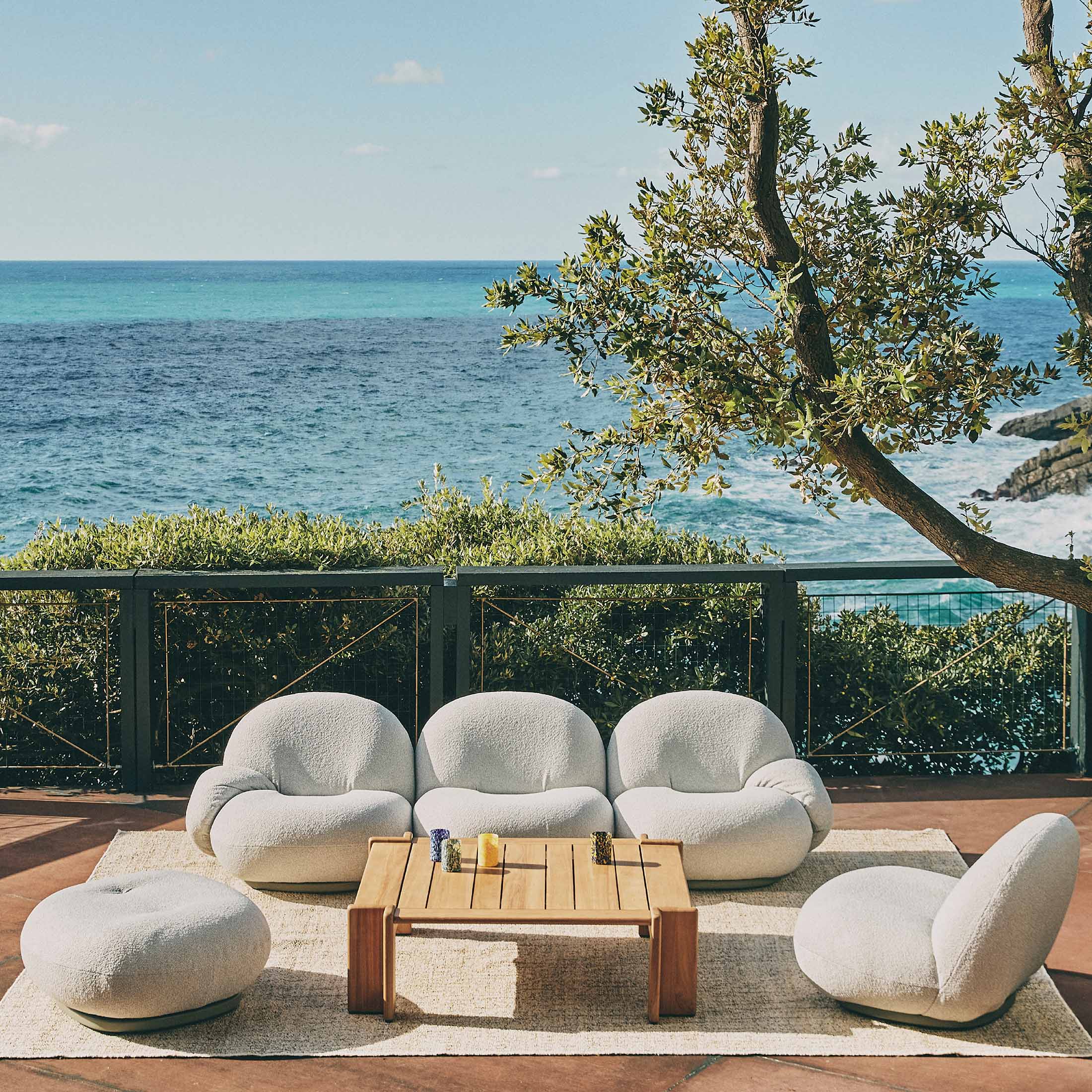 Mobile / Pacha Outdoor Ottoman, designed by Pierre Paulin and made by Gubi