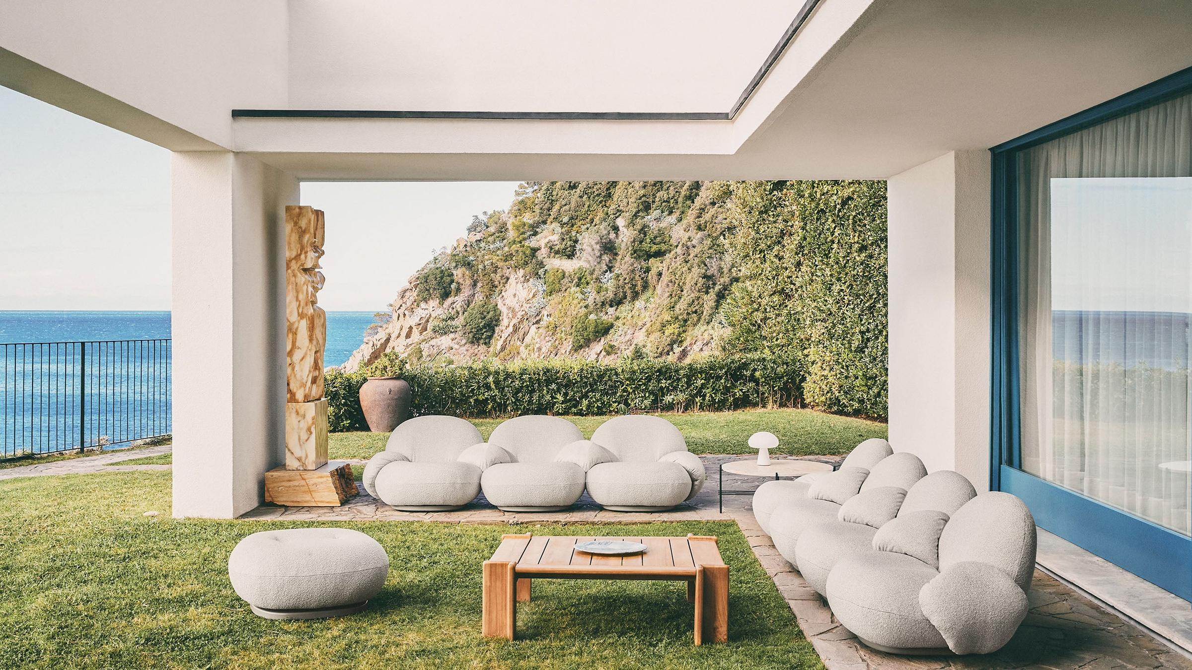 GUBI Ottoman Pacha Outdoor Ottoman