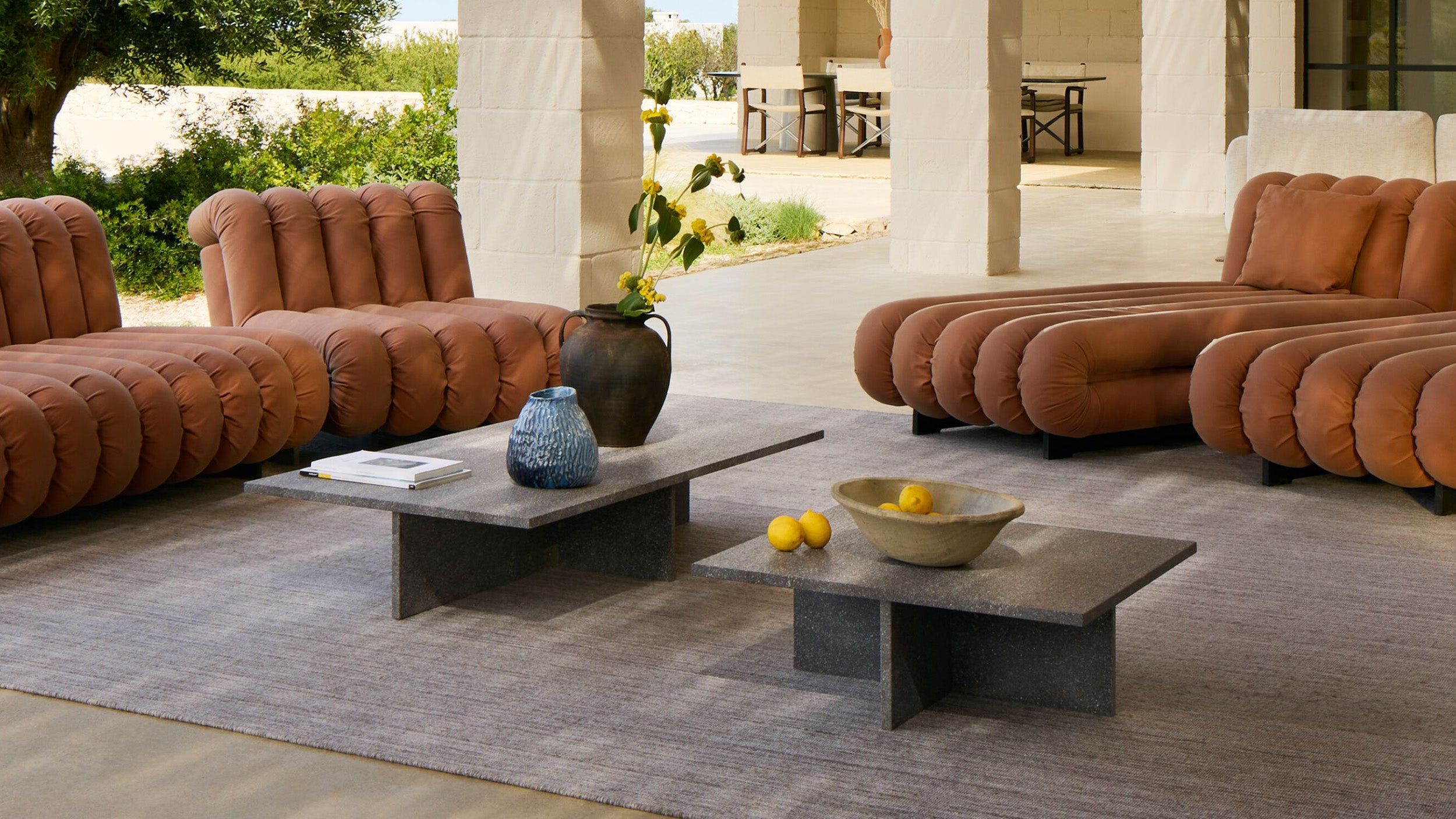 Desktop / Periscopio Coffee Table by Exteta