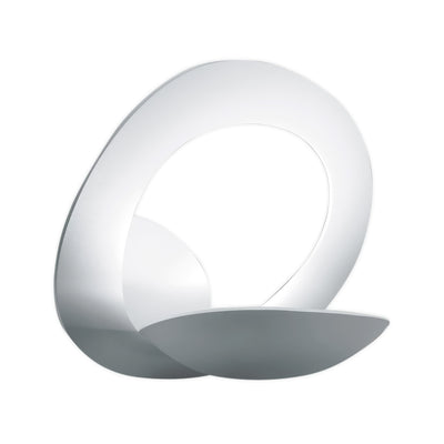 Artemide Pirce Parete by Giuseppe Maurizio Scutellà. A sleek white sculptural form with smooth curves and subtle shadows.