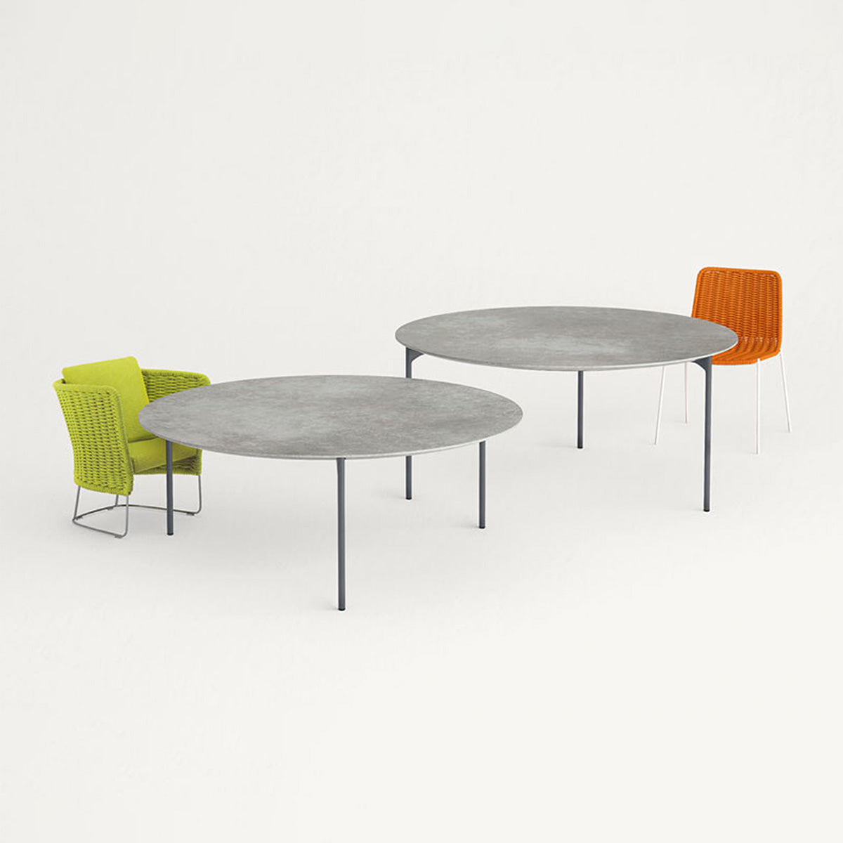 Mobile / Plano Outdoor Dining Table, designed by Francesco Rota for Paola Lenti