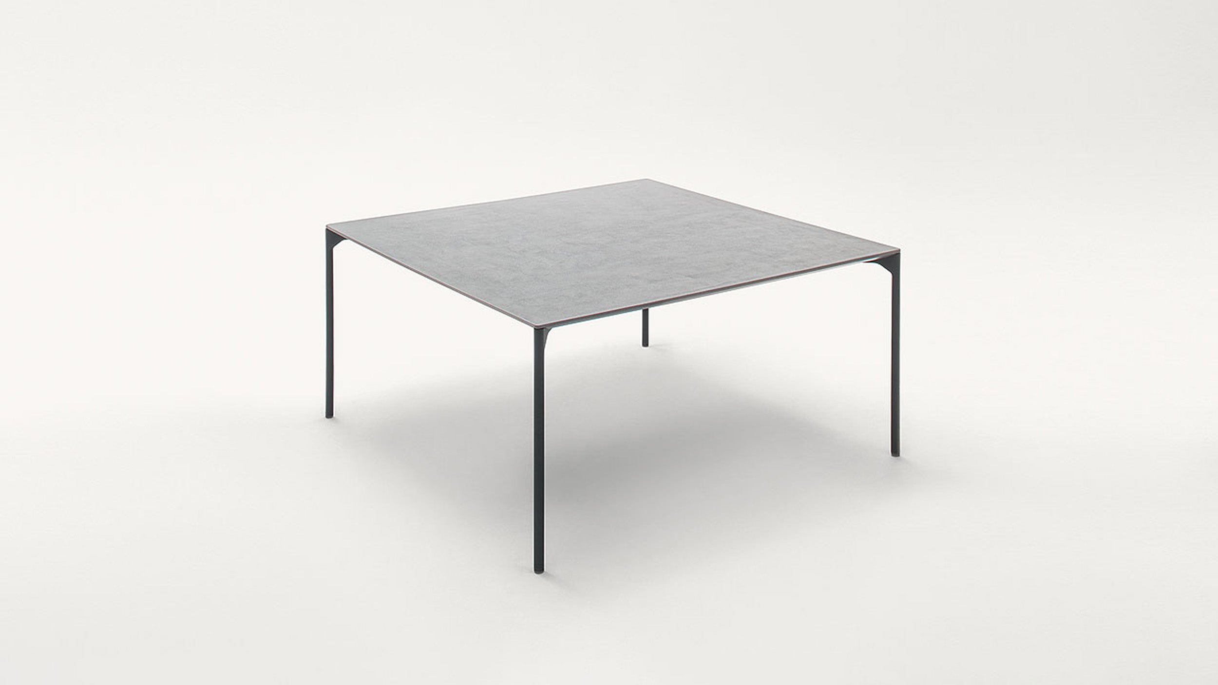 Desktop / Plano Outdoor Dining Table, designed by Francesco Rota for Paola Lenti