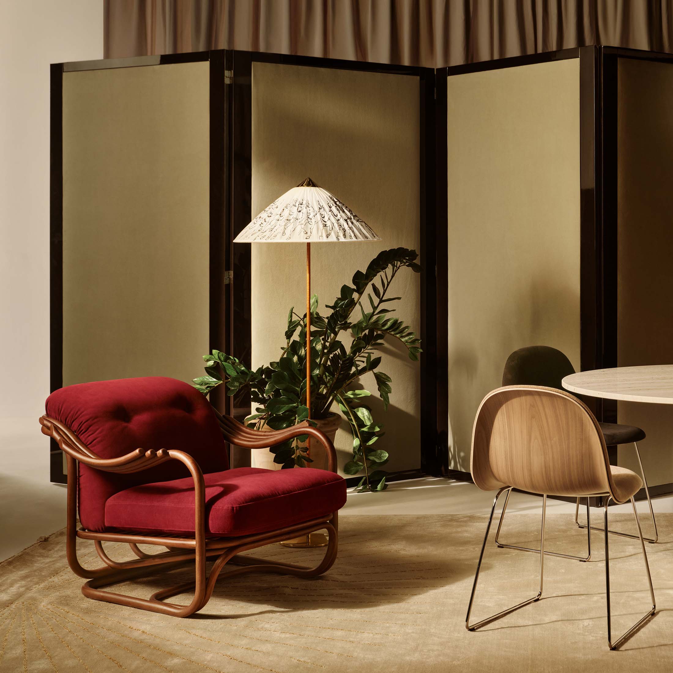 Mobile / Poltrona Tria Lounge Chair, designed by Carlo de Carli and made by Gubi