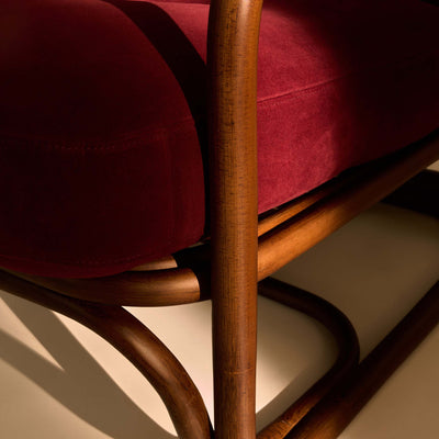 Mobile / Poltrona Tria Lounge Chair, designed by Carlo de Carli and made by Gubi